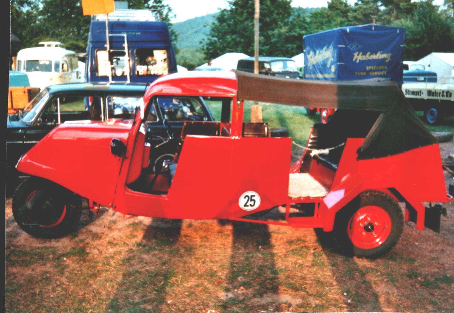 Historische Aufnahme eines Bajaj Tempo Hanseat Diesel
