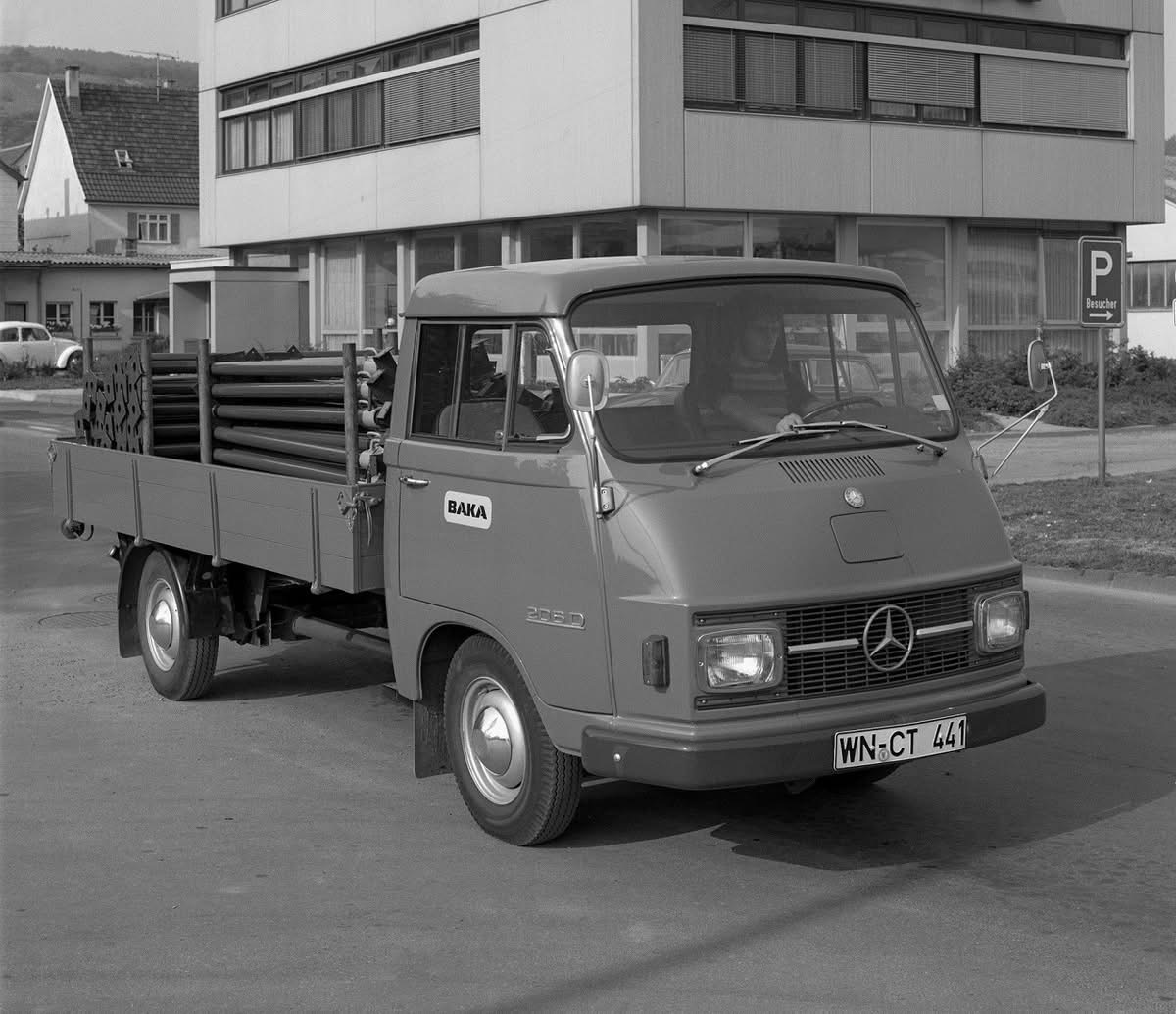 Mercedes-Benz L206D als Verkaufsfahrzeug, historisches Werksfoto